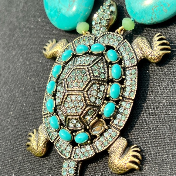 Heidi Daus Sparkling Latge Turquoise Turtle Necklace - Picture 2 of 16